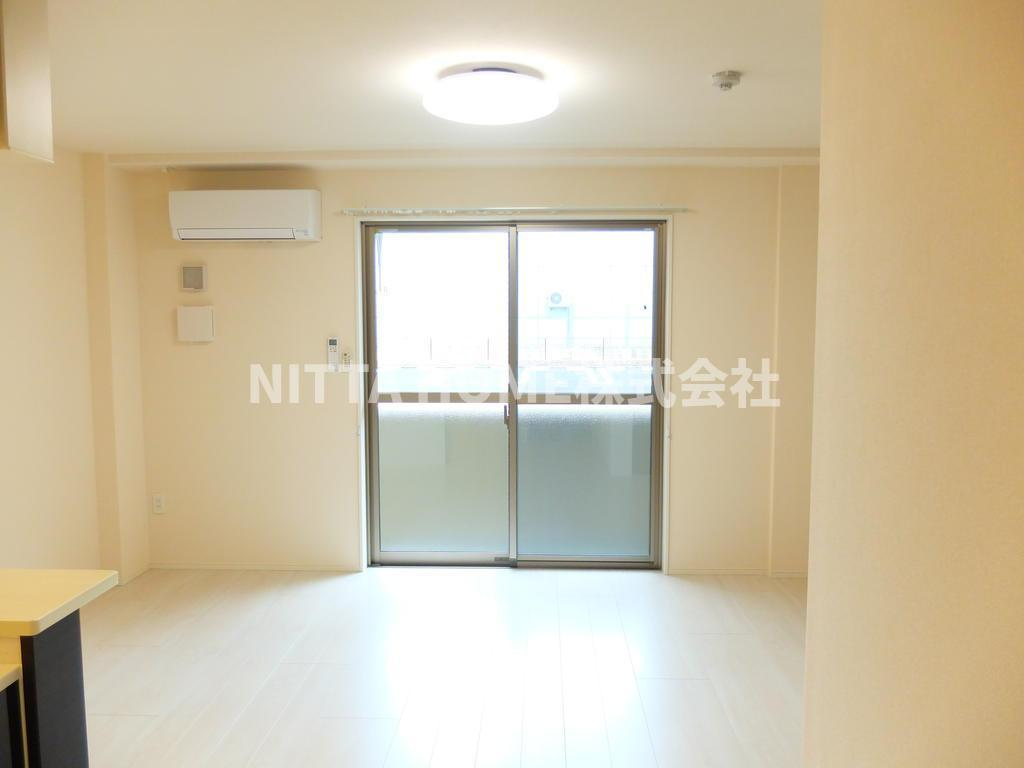 丹波篠山市宇土の賃貸マンションの居間・リビング|リビング広々12.9帖◎