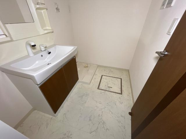 ツリー　フィールドのその他|脱衣所