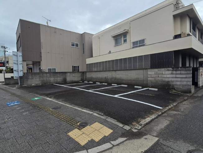 【外観】 | 北西角地の土地です。