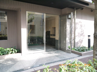 【エントランス】 | 清廉とされたエントランスになっています。