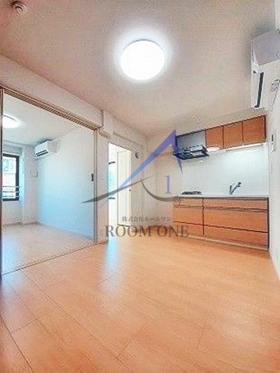 カステロ赤羽の居間・リビング|洋室のお部屋です。