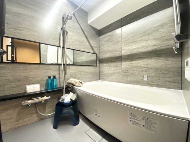 【浴室】 | クリオ横浜西口弐番館 | 1418サイズの広々とした浴槽です。
