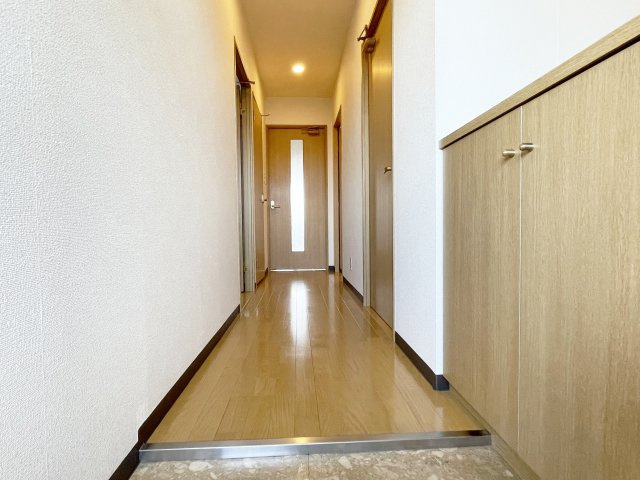 【玄関】 | カーサフェリーチェ淡海 | 同物件別室