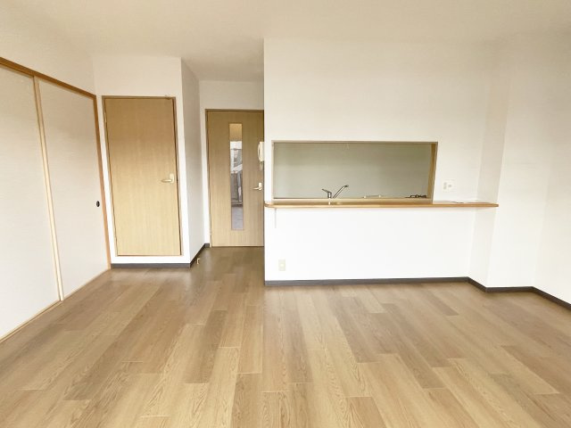 【居間・リビング】 | カーサフェリーチェ淡海 | 同物件別室