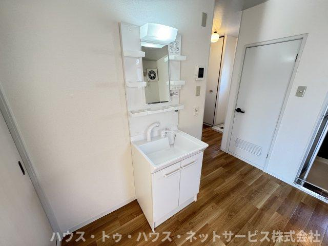 パステル・エステートの洗面所