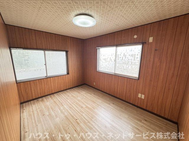 五香南2丁目一戸建の洋室