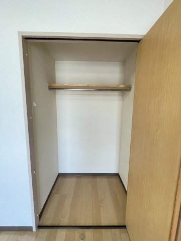 千本杉コーポ【キャッシュバック対象物件】の収納|収納のためのスペースです