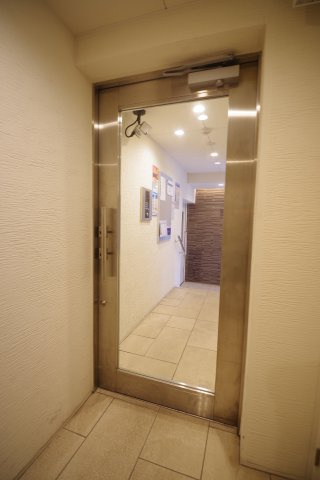 LUORE城西のロビー