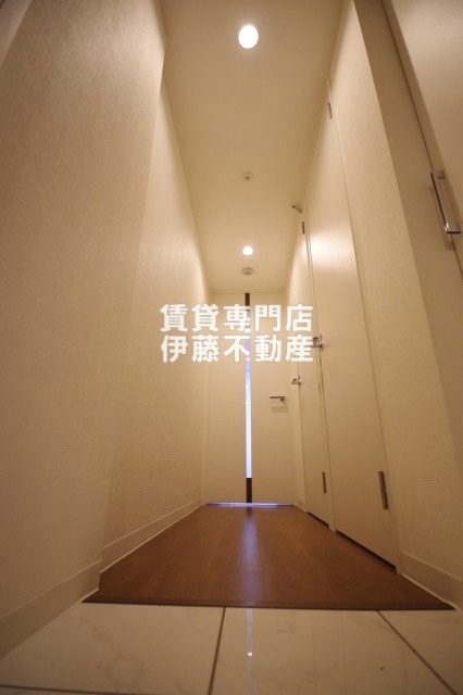 LUORE城西の玄関