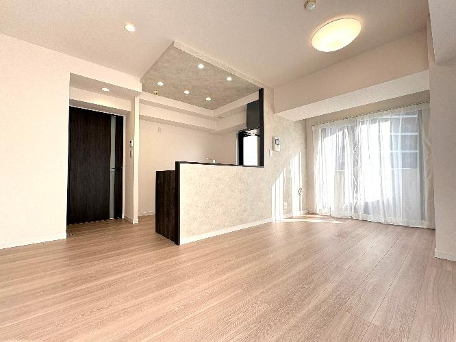 立川市錦町１丁目の中古マンションの居間・リビング