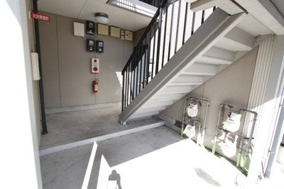 【エントランス】 | ラフィーネ當麻弐番館Ｄ