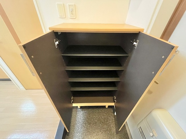 エル・アールの収納|下駄箱