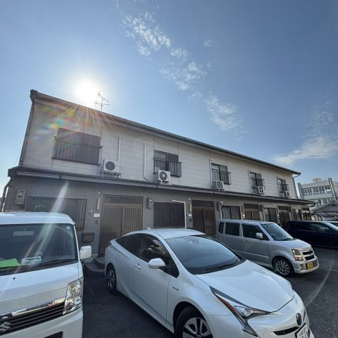 車庫2台付きメゾネットの外観