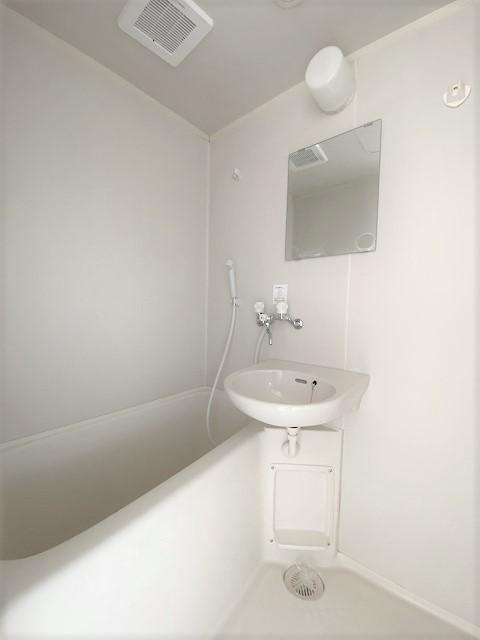 ジョイフル上原の浴室