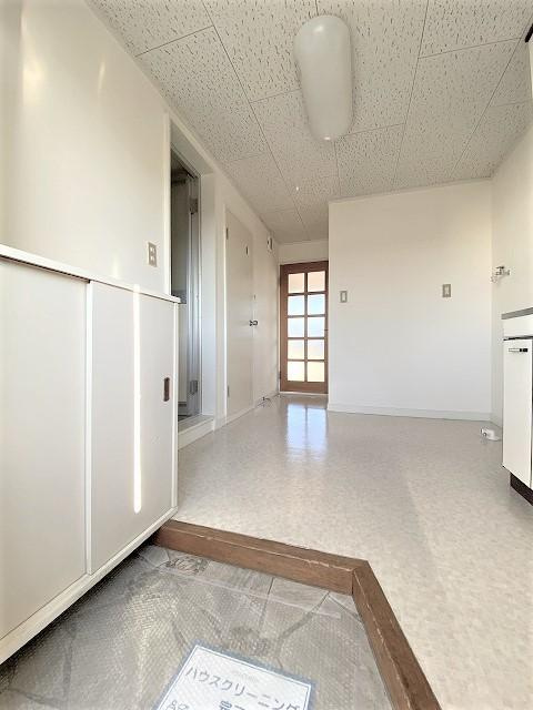 ジョイフル上原の玄関