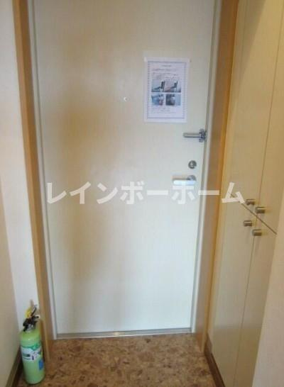 トランスパレントの玄関