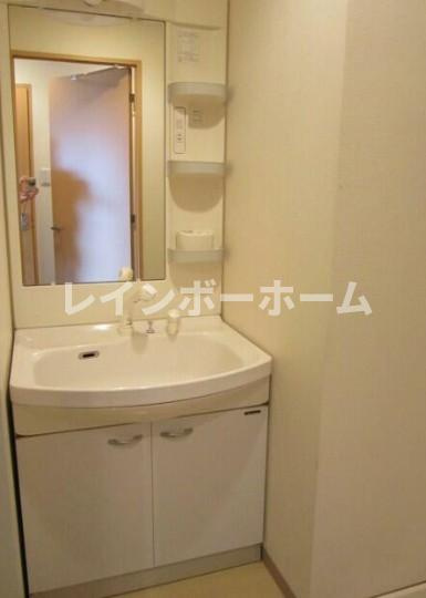 トランスパレントの洗面所