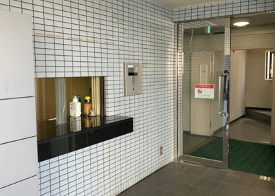 【防犯設備】 | メゾン・ド・ヴァルセ | 当然のことではありますが、オートロックやセンサーライト、ホームセキュリティーなどの防犯設備があれば、小さいお子様がいるご家庭も安心ですよね！まず物件購入の際は、防犯設備もチェックするようにしましょう。