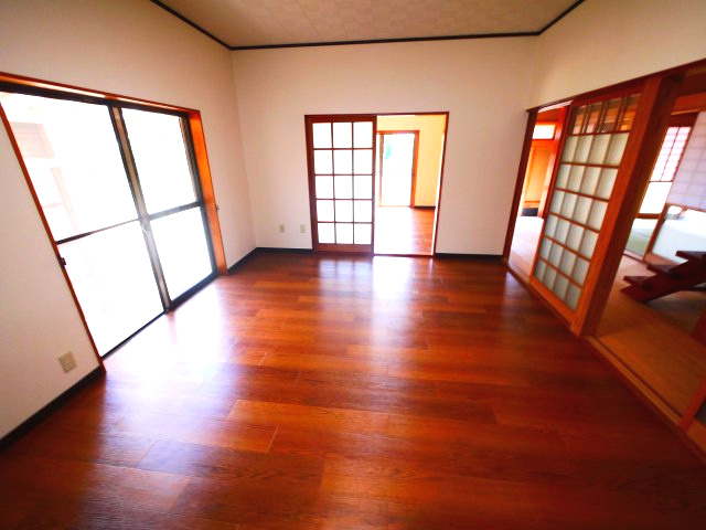 山武市島　和風中古戸建の居間・リビング|敷地約296坪 車庫3台可能 さんむ医療センター徒歩約10分 写真はリフォーム完了時のものになります