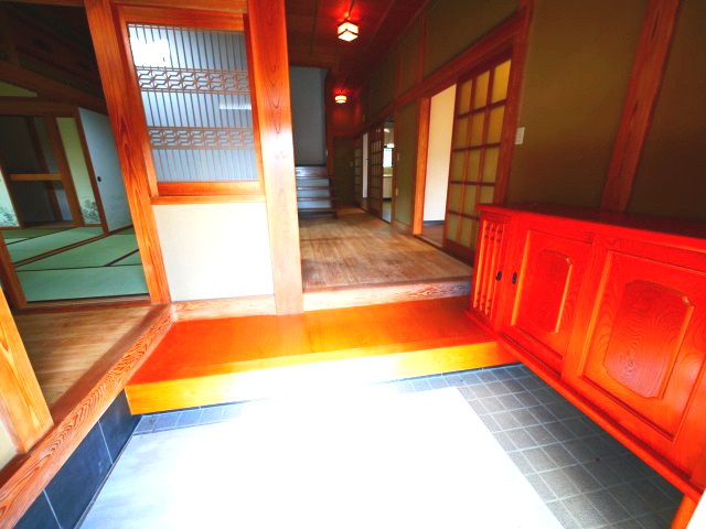 山武市島　和風中古戸建の玄関|敷地約296坪 車庫3台可能 さんむ医療センター徒歩約10分 写真はリフォーム完了時のものになります