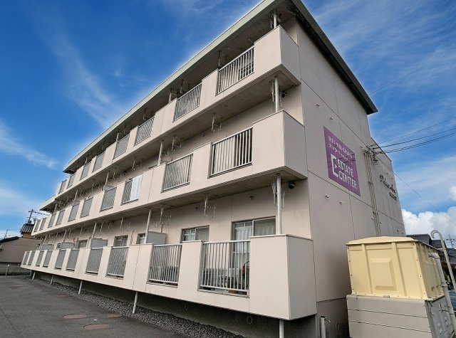 パレスロゼの外観