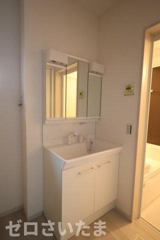 《仲介手数料無料》蓮田市馬込５丁目32新築一戸建てリガーレのランドリースペース