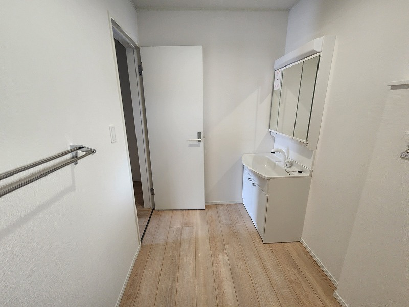 小牧市大字二重堀　新築戸建　2号棟の前面道路含む現地写真|前面道路含む現地写真です