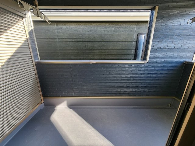 小牧市大字二重堀　新築戸建　2号棟のバルコニー|雨でも安心インナーバルコニー