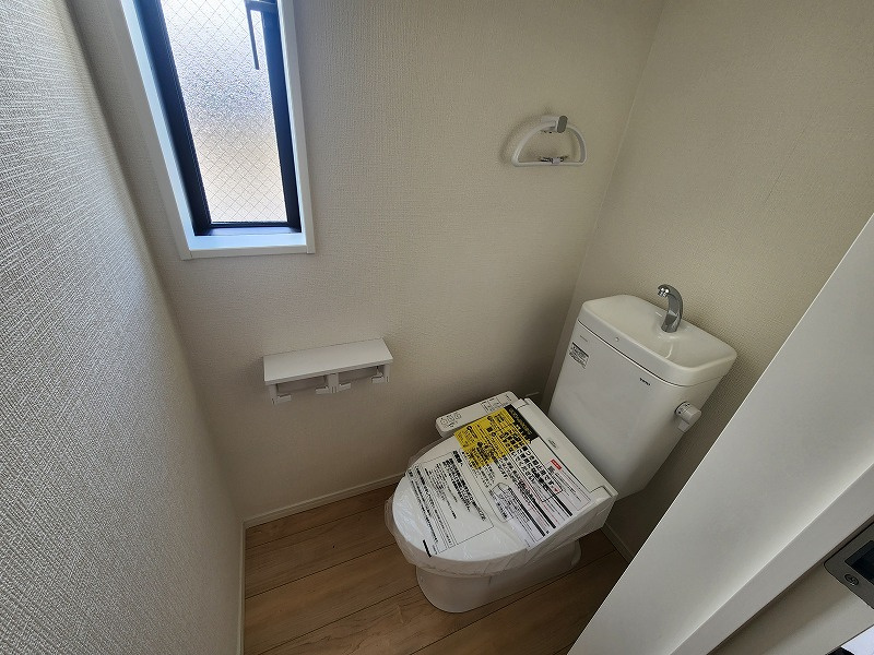 小牧市大字二重堀　新築戸建　１号棟のトイレ|1階のトイレです