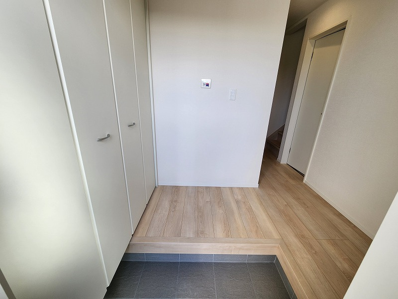 小牧市大字二重堀　新築戸建　１号棟の前面道路含む現地写真|前面道路含む現地写真です