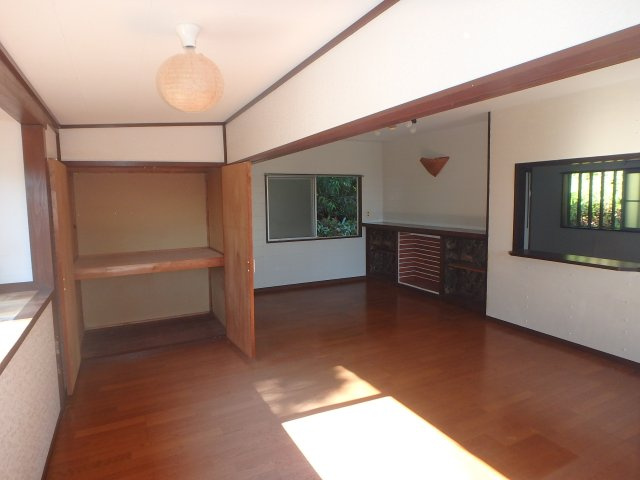 S1751H　パレスサイドヴィラ中古住宅の居間・リビング