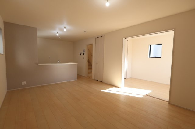 《仲介手数料無料》蓮田市見沼町5-4新築一戸建てリーブルガーデン