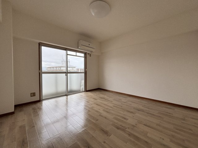 【居間・リビング】 | ピース・クラージュA