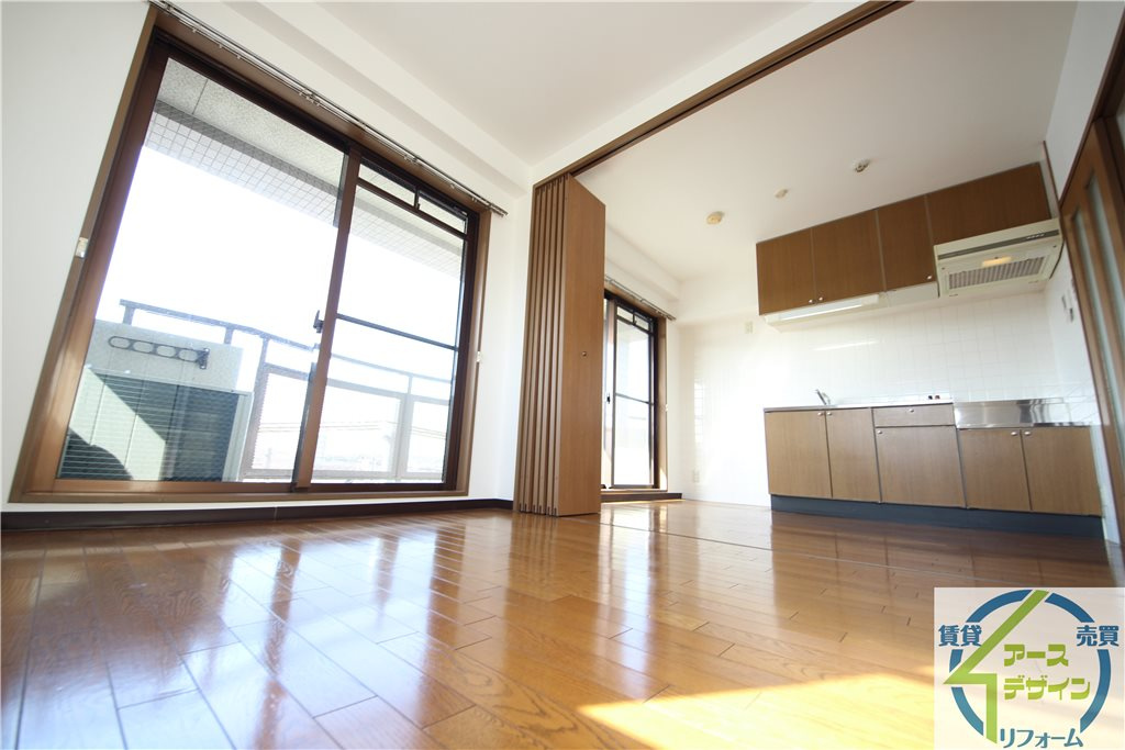 YKハイツ西明石北の居間・リビング|※類似部屋