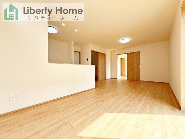 土浦市おおつ野6丁目10番　新築戸建　B号棟の駐車場