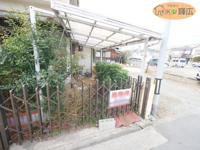 加古川市別府町別府　中古戸建の駐車場