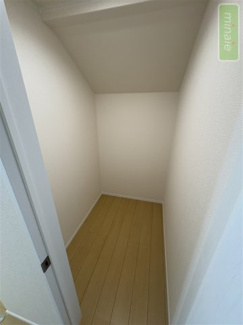 【収納】 | 並列2台駐車可　パントリー　全室南向　小室町　B号棟 | 同タイプ