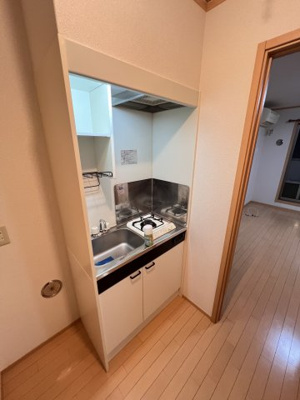 【キッチン】 | クローバーアベニュー | 使い勝手良好のミニキッチン
