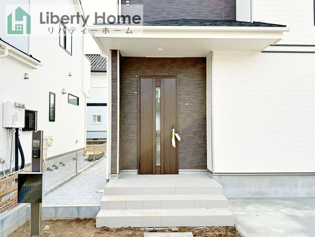 土浦市おおつ野6丁目10番　新築戸建　A号棟のエントランス