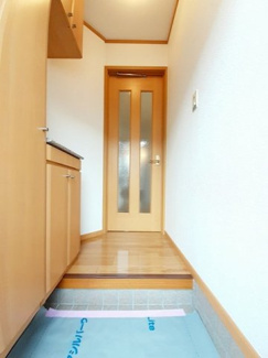 【玄関】 | アクテュエルＹ | 明るい玄関です