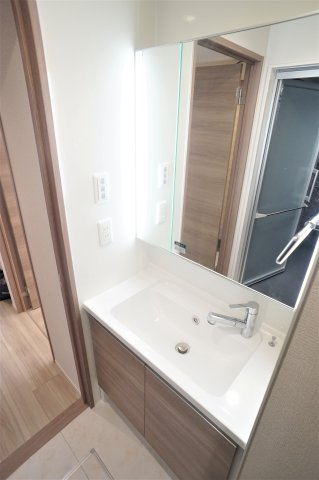 レジノワールの独立洗面台