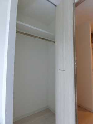 【収納】 | S-RESIDENCE都島 | たっぷりとした収納スペースです