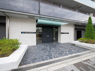 【エントランス】 | S-RESIDENCE都島 | 落ち着いたエントランスです