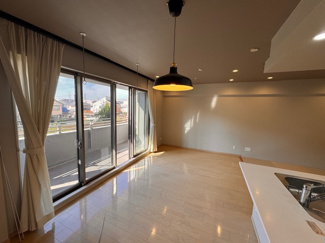 【居間・リビング】 | セントアイナ藤が丘 | LINEから簡単お問合せ可能！
友達検索で@nqk7328tです！。