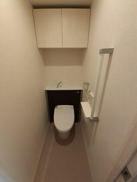 ラ・ポーズ　ゾーのトイレ