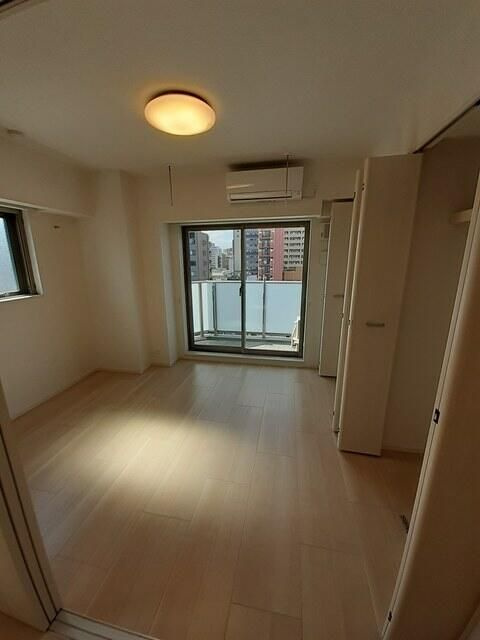 ラ・ポーズ　ゾーのバルコニー