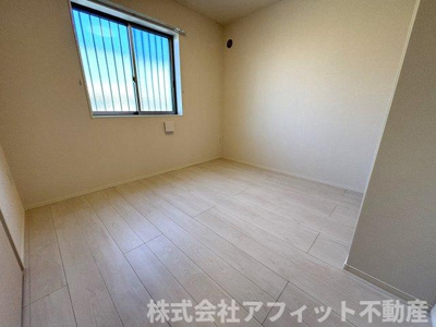 【寝室】 | ハレカピリナ新涯 | 洋室5帖