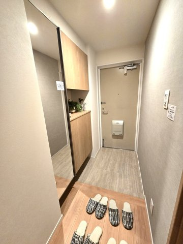 サーパス寺塚の玄関