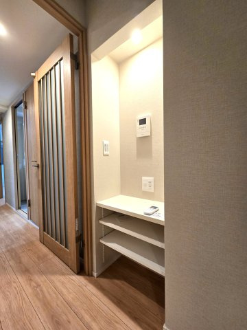 サーパス寺塚の居間・リビング