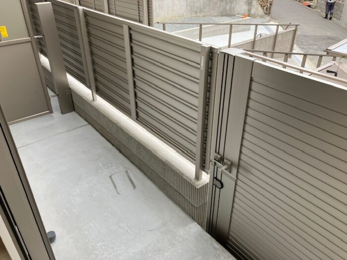 WEST GARDEN HILLSのバルコニー